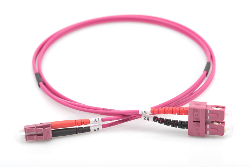 DIGITUS Fiber Patch-kabel LC-SC OM4 - DK-2532-02-4