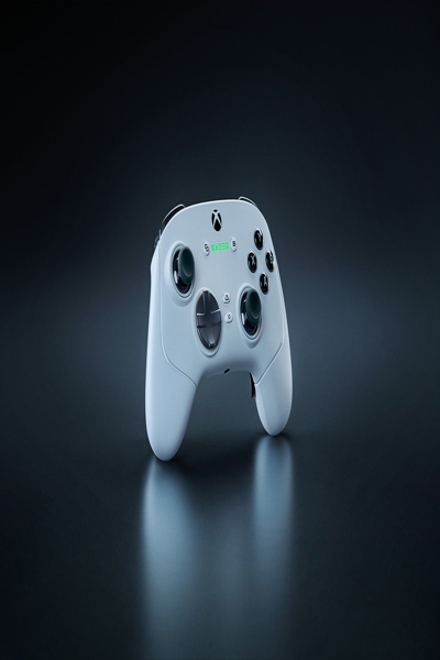 Razer Wolverine V3 Pro - White P - RZ06-05200200-R3M1