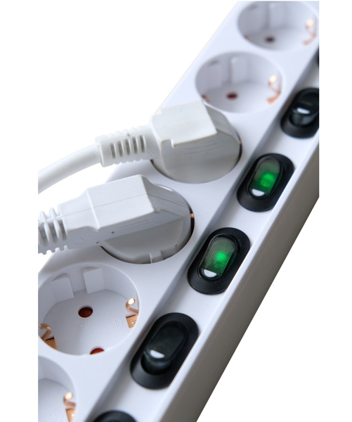 Brennenstuhl 1153110126 - 2 m - 6 AC outlets - 1153110126