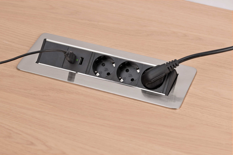 Brennenstuhl 1396200113 - 2 m - 3 AC outlets - 1396200113
