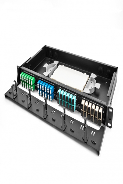 Delock 12-Port LC Duplex APC Single-Mode Fiber Optic Adapter Panel Green - 66931