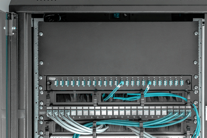 DIGITUS DN-19 BPN-04-SW Tom panel - DN-19 BPN-04-SW