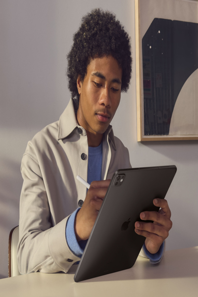 iPad Pro 13" 256 Go 8 Go iPadOS Argent