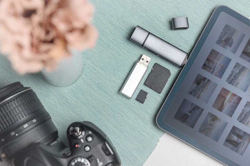 DIGITUS USB-C Card Reader Hub - DA-70886