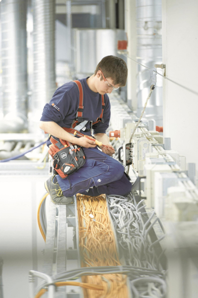 Wiha Schraubendreher mit Bit Magazin LiftUp electric rot/gelb