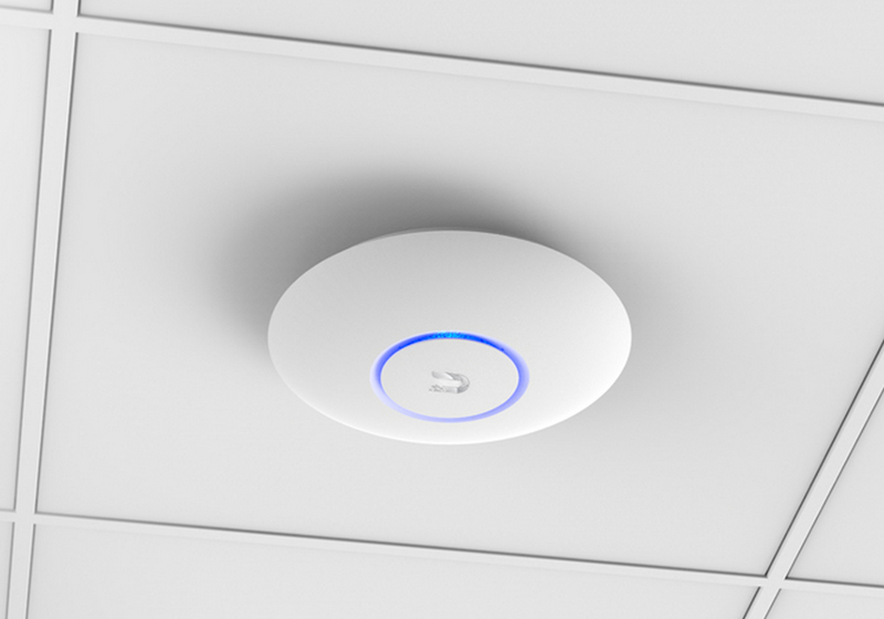 UbiQuiti UAP-AC-LITE - Access point - UAP-AC-LITE