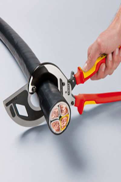 Pince coupante latérale KNIPEX 95 32 320