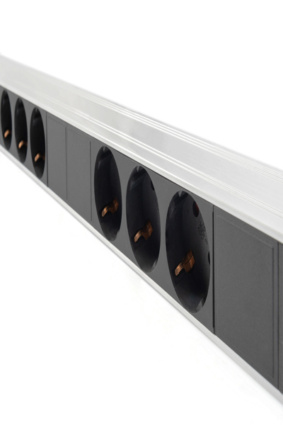 DIGITUS Power strip with aluminum profile and integrated circuit breaker, 18-way protective contact socket outlet - A-19-STRIP42-1