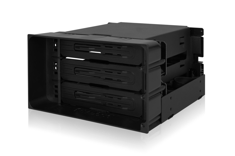 ICY Dock MB830SP-B - FlexiDock - 3x 3.5" SATA Caddy - MB830SP-B