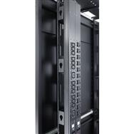 Supports de confinement de câbles APC avec montage PDU