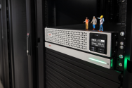 Onduleur APC Smart-UPS SRT 2200 VA RM (SRTL2200RMXLI)