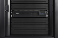 Onduleur APC Smart-UPS SMT 2200 VA avec écran LCD et SmartConnect