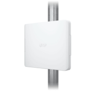 Boîtier UbiQuiti UISP monté sur poteau pour intérieur et extérieur