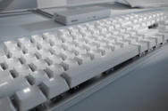 Razer Pro Type Ultra - Full-size (100%) - USB + RF Wireless + Bluetooth - Mechanical - QWERTY - LED - White