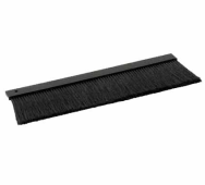 Panneau d'entrée de câbles TRITON avec brosse